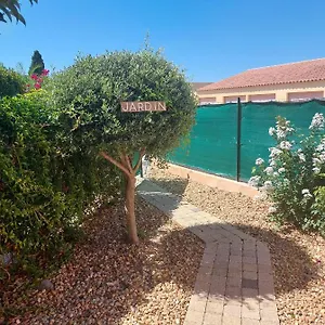https://studio-meuble-30-m2-la-londe-les-maures-900-m-des-plages.aixenprovencehotels.org